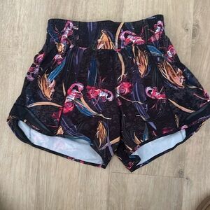 Lululemon multicolor shorts Size 4 long